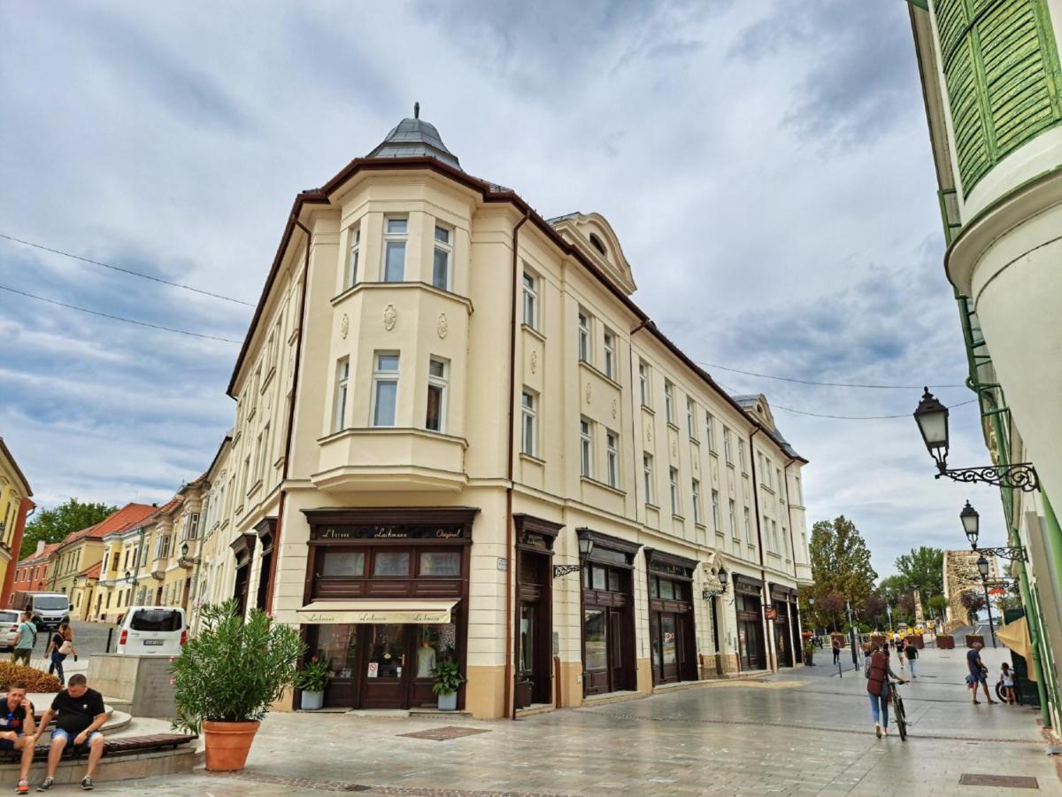 Hotel Domus Collis Győr Extérieur photo